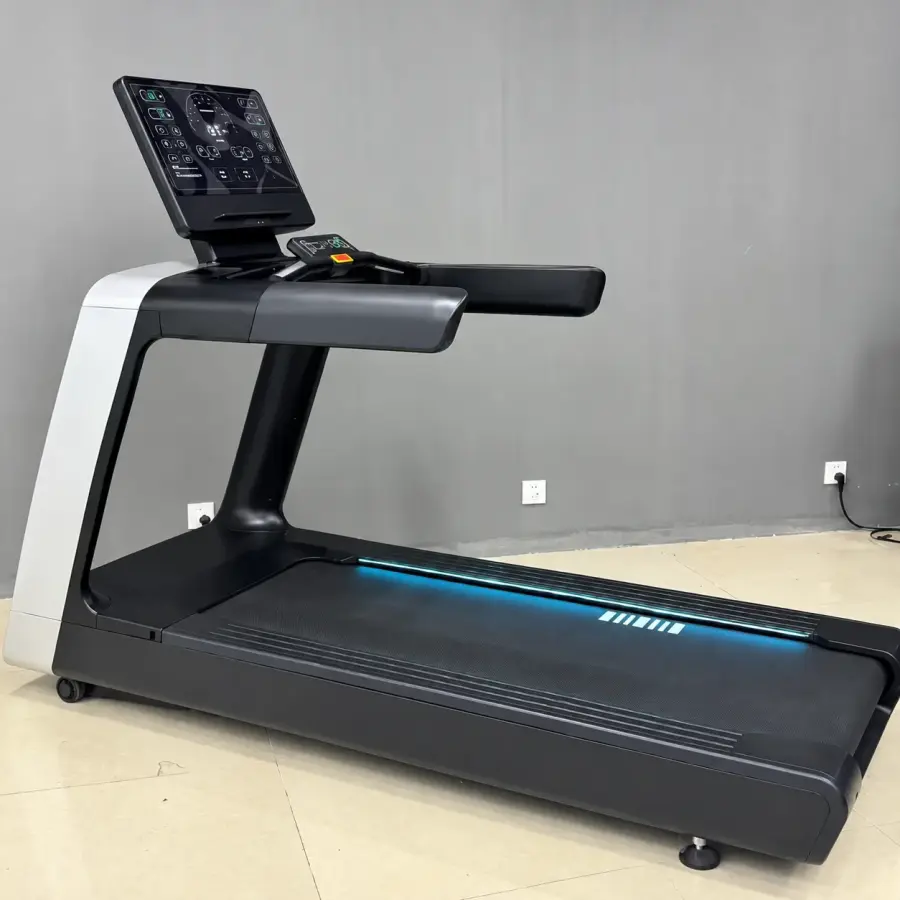 Commercial treadmill (200 kg)